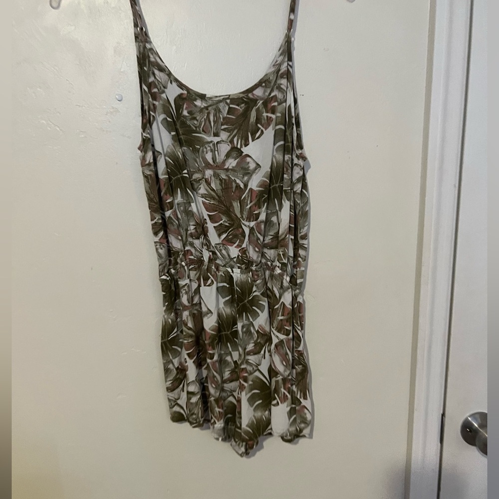 Green leaf jumpsuit size small